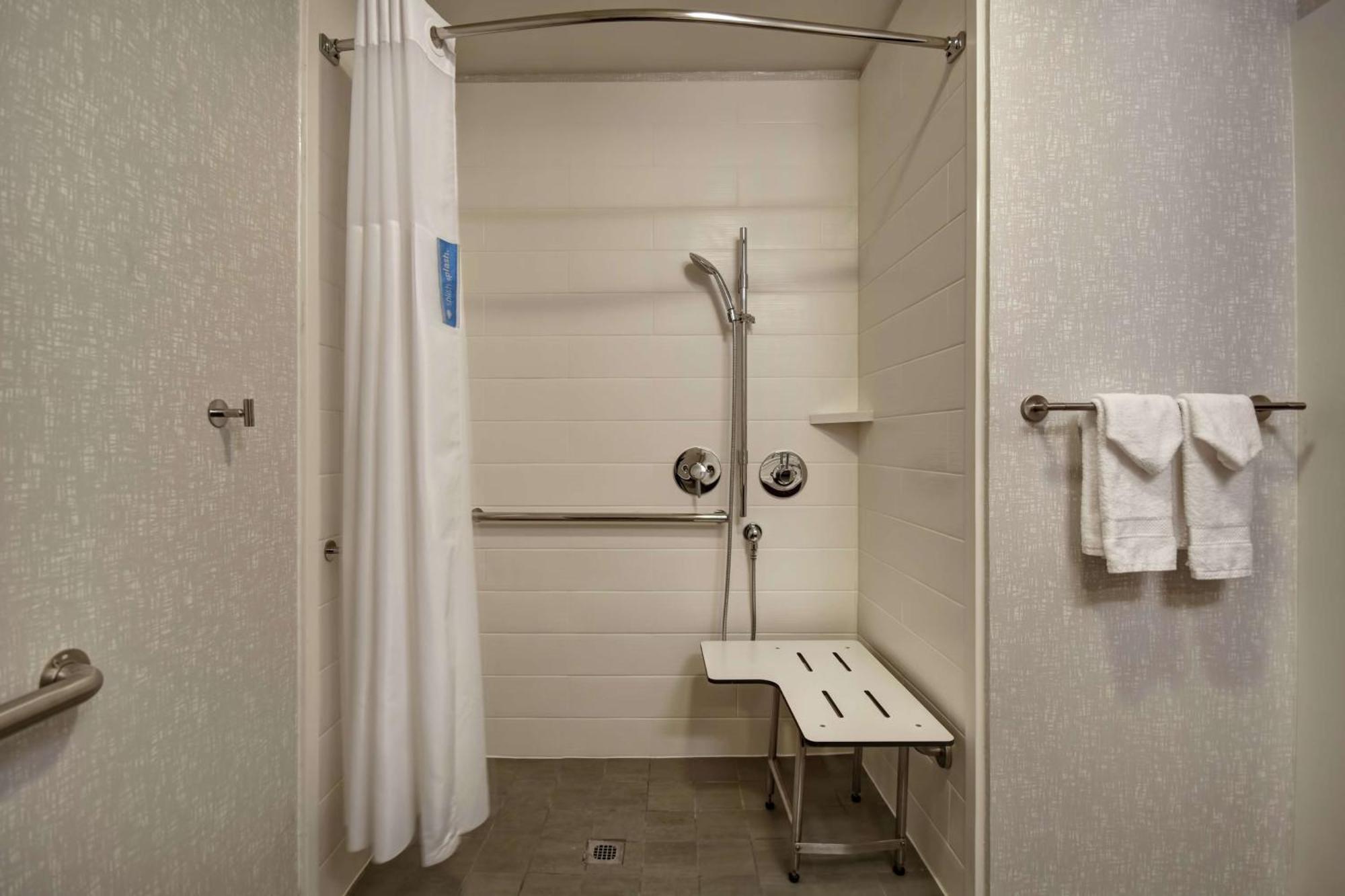 Hampton Inn Atlanta-Mall Of Georgia Buford Exterior photo